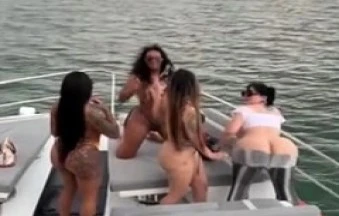 فيلم اباحي ستايسي بلوم ضد رجلين اسودين كبيرين